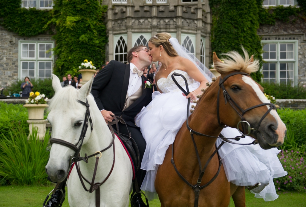 luttrellstown castle wedding photos by the fennells-kiss