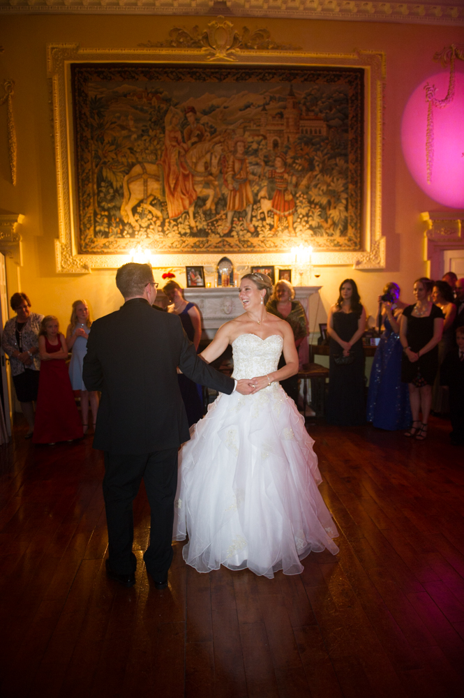 luttrellstown castle wedding photos by the fennells-dance