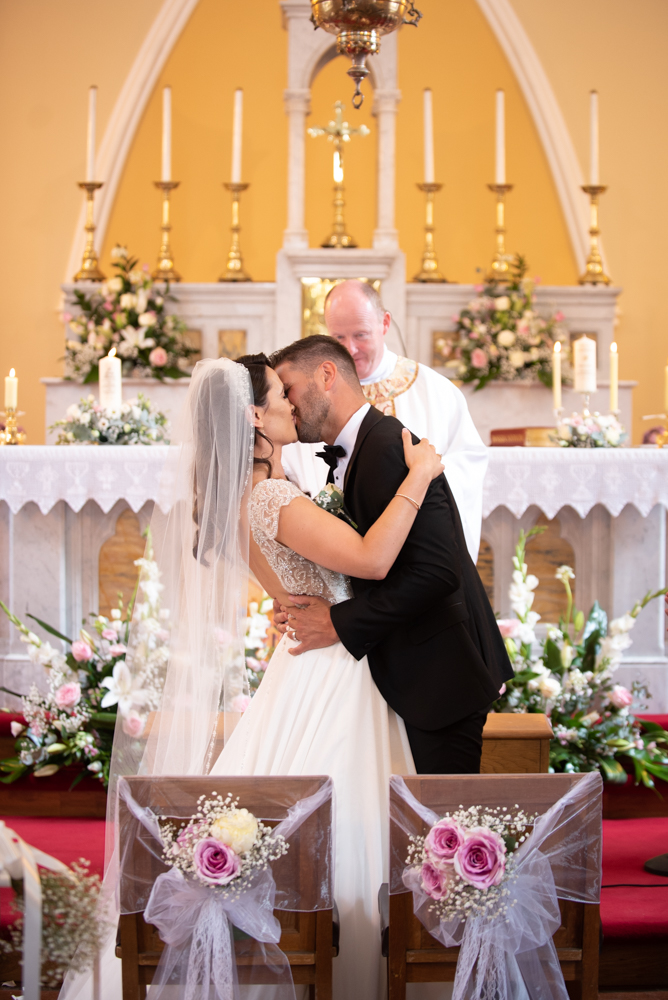 first kiss radisson blu wedding